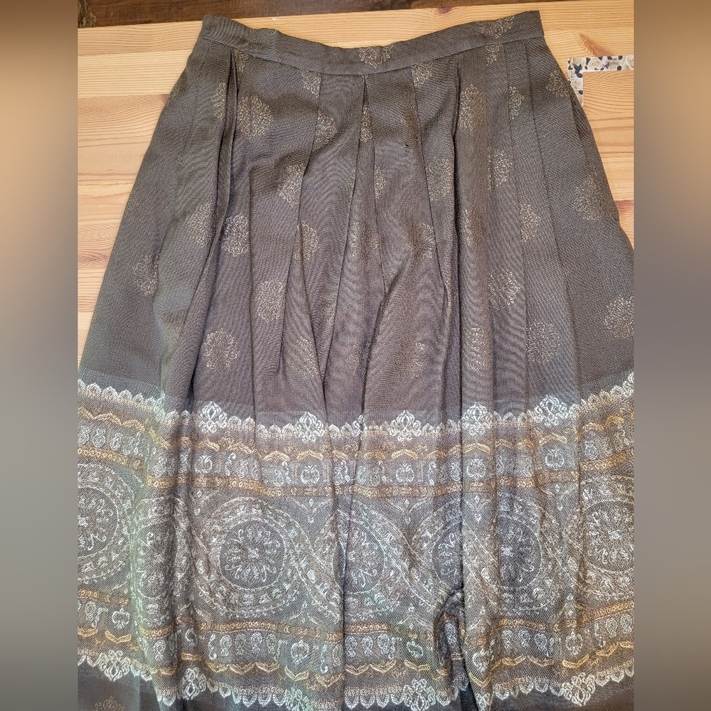 Linda Allard for Ellen Tracy Pleated Skirt ~ 12P